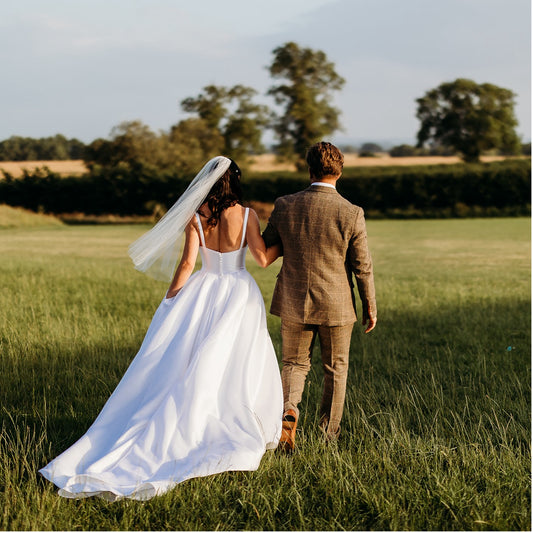 Wedding Speeches: How To Plan & What To Do