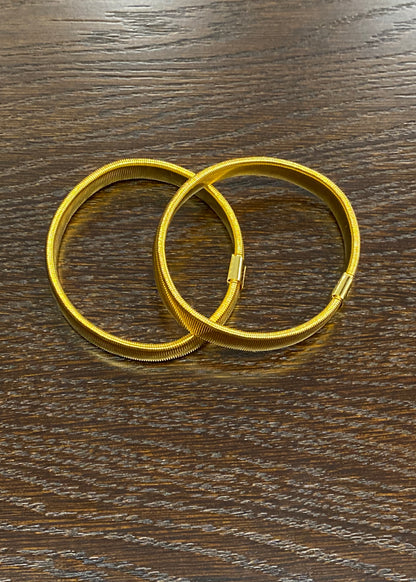 Gold gilt arm band for men's shirt